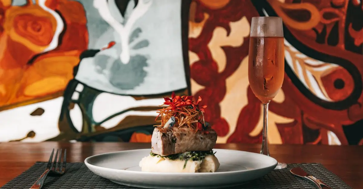 Pourquoi le Mixologie Accompagne-t-elle la Cuisine Gourmet ?