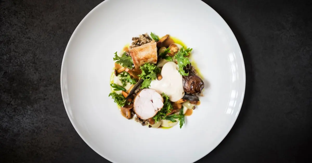 Comment Créer un Plat Gourmet à partir de Restes : Astuces et Recettes