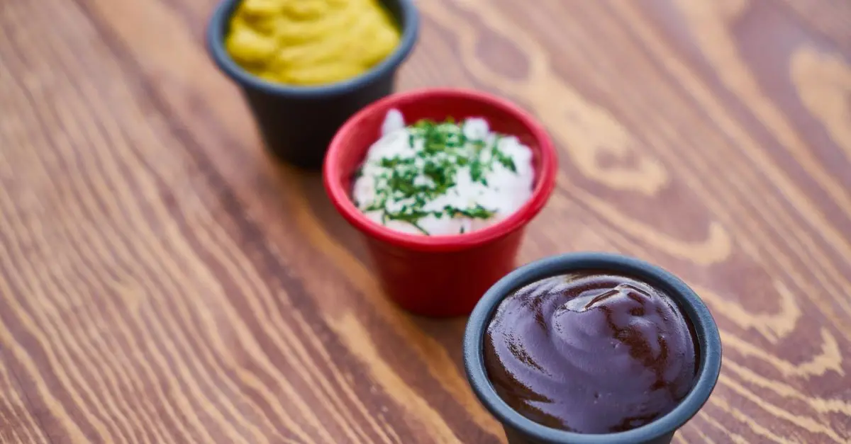 Top 5 des Sauces Indispensables en Cuisine Gourmet