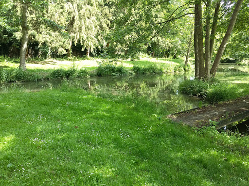 Moulin du Theil. Bienvenue sur le site du Moulin de Chaise Dieu du Theil. Venez y pratiquer la pêche à la mouche