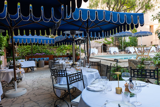 Restaurant Le Patio Saint-Tropez · Réservez Votre Table · Restaurant Italien Gastronomic · Produits Nobles de Saisons · Pour un Dîner Chic Gourmet au Restaurant