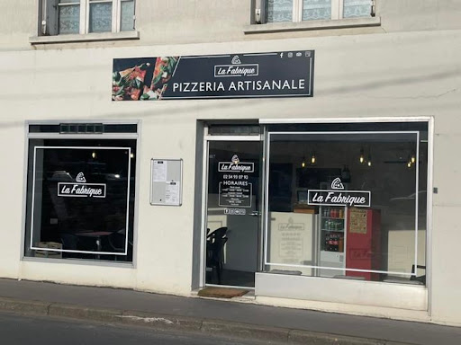 Deux restaurants situés à Montrichard vous proposent de découvrir une cuisine traditionnelle Italienne et Méditerranéenne à travers 2 établissements : un restaurant ainsi qu’une pizzeria artisanale.