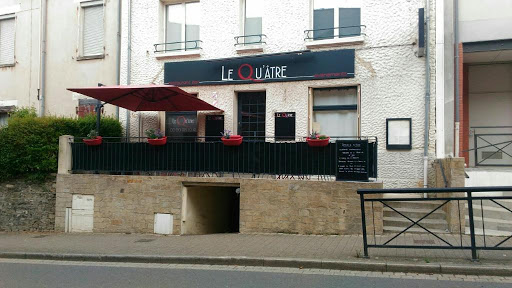 Le restaurant le QU'ATRE vous accueille en proposant une cuisine savoureuse et variée à acigné situé noyal sur vilaine et cesson sévigné.