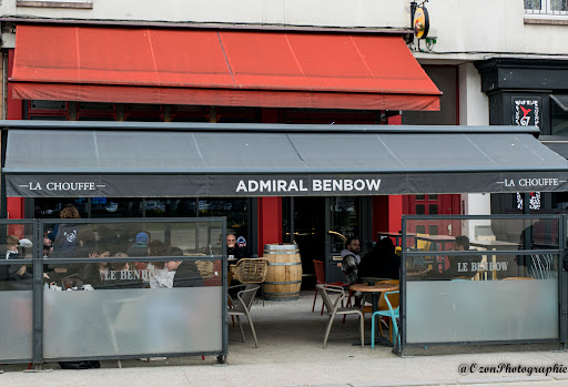 Bar ambiance pub au décor chaleureux comme son accueil