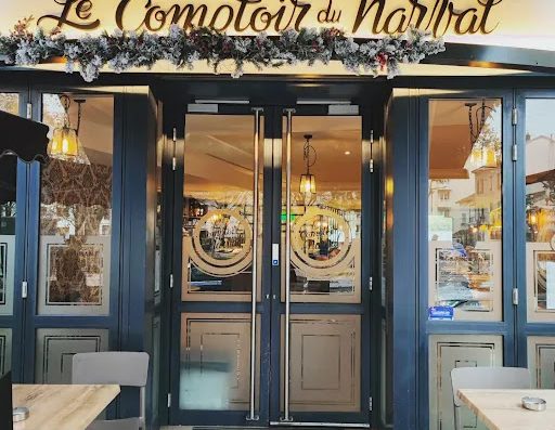 Le Comptoir du Narval vous accueille tous les midis dans un décor chaleureux. Vous pourrez apprécier une cuisine traditionnelle et des spécialités lyonnaises. Service rapide et soigné