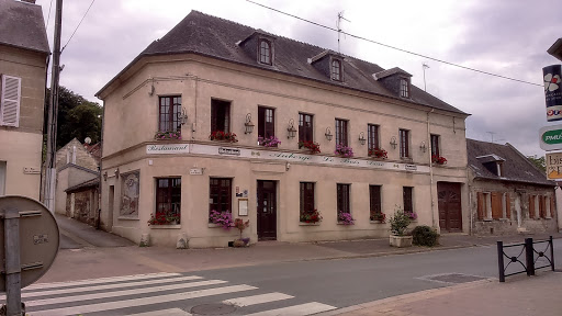 Pascal Paumelle vous accueille à l'Auberge Le Bois Doré