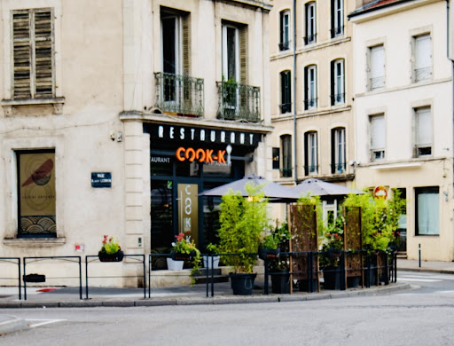 Cook-ki est un restaurant à Nancy (54) proposant une cuisine chic & moderne Franco-Vietnamienne de produits frais et lorrains.