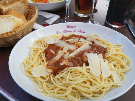 Bistrot parisien dans la pure tradition de la bistronomie française à Paris.