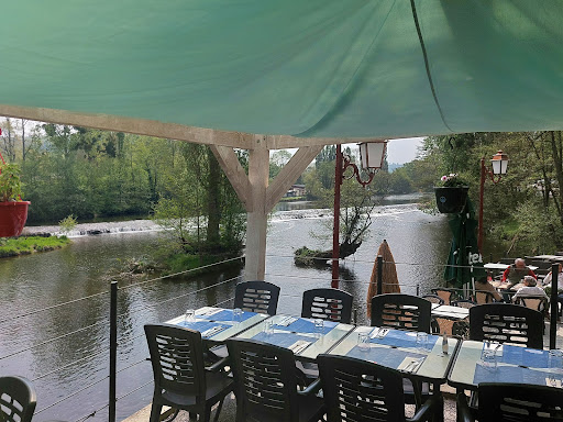 Venez découvrir notre carte en passant un agréable moment sur les Bords de l'Orne.