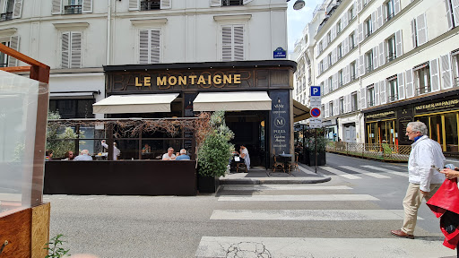 Tout près des Champs Élysées