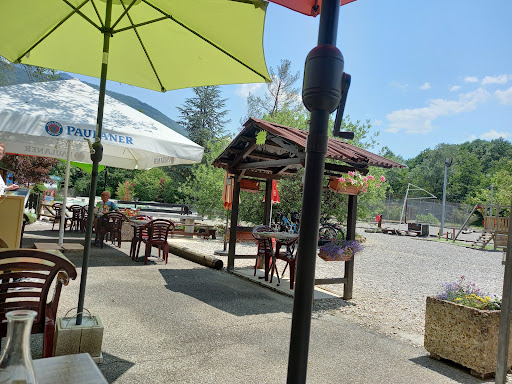 Situé à 200m du Lac d'Annecy