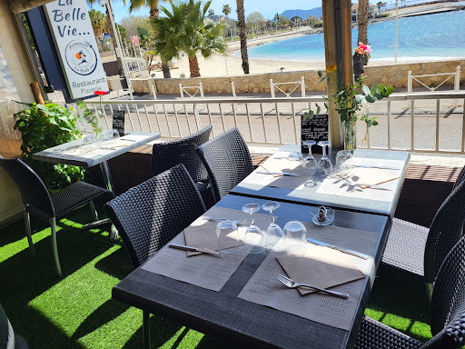 Situé à Toulon en bord de mer