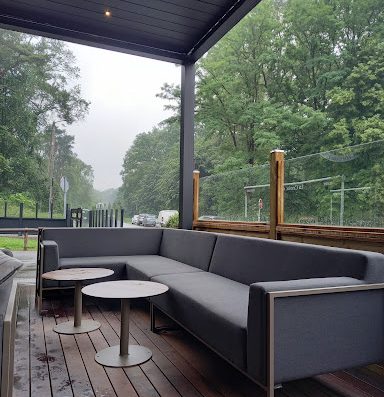 Restaurant la croix ou pile basé dans les hauts-de-France à proximité de Beuvry-La-Forêt venez déguster un repas en pleins coeur de la forêt de Marchiennes.