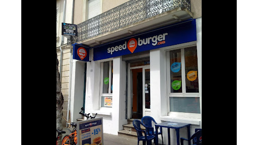 Découvrez les menus hamburgers et sandwich de Speed Burger et faites livrer votre repas à domicile ou sur votre lieu de travail.