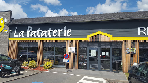 Entrer dans un restaurant La Pataterie