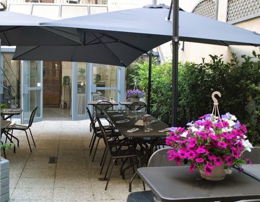 Restaurant gastronomique situé à quelques pas du quartier des Antiquaires dans le vieux Dijon