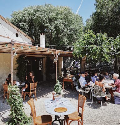 Découvrez notre restaurant à Fontvieille 13990