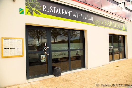 Restaurant Le Sabaïdee - spécialités asiatiques Thaïlandaises Laotiens au coeur du Val de Reuil ( Louviers ) - Nems Pad Thaï curry de crevettes...