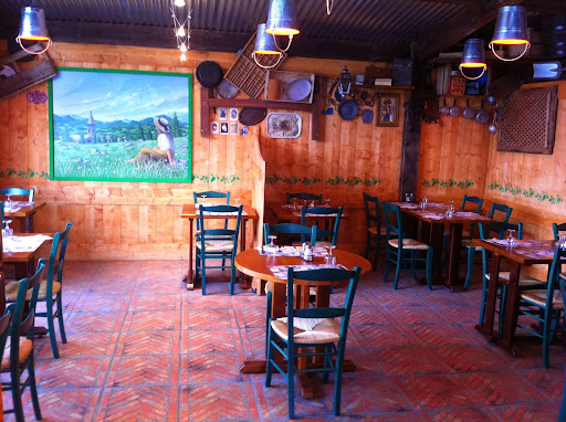 Entrer dans un restaurant La Pataterie