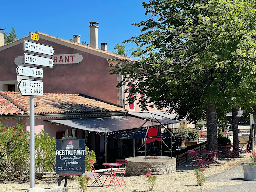 RESTAURANT LE CHAPEAU ROUGE à  SIMIANE LA ROTONDE (04)