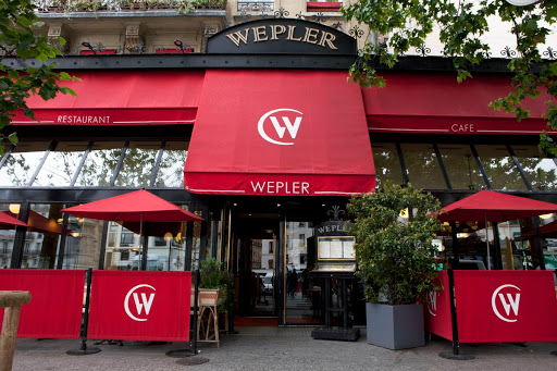  Le Wepler est un restaurant - brasserie traditionnel situé au cœur de la place de Clichy à Paris