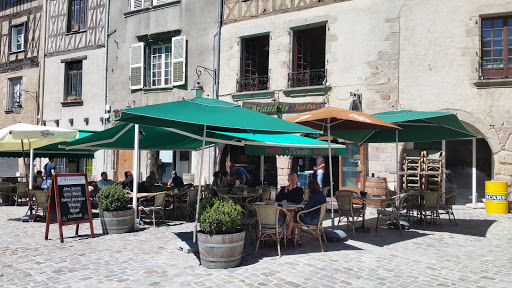 L'irlandais est un restaurant à Limoges qui propose une carte de produits frais et fait maison situé dans le quartier historique de la Cathédrale.