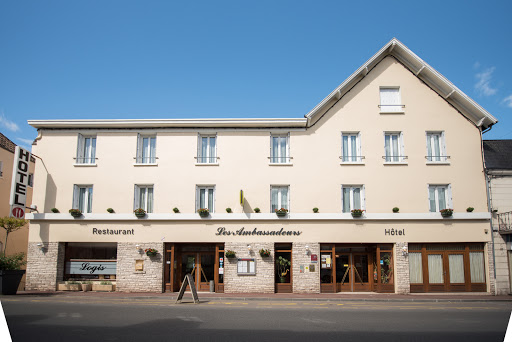 Site officiel de l'Hôtel Les Ambassadeurs entre Rocamadour et Sarlat