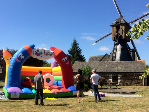 SITE OFFICIEL✅ Logis Hôtel le Domaine du Moulin Cavier situé à proximité d'Angers  le domaine du Moulin Cavier dispose de deux restaurants et piscine.