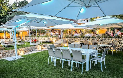 Le Restaurant du Mas des Geraniums situé à Opio