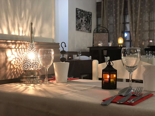 Le riad Restaurant à Libourne : Restaurant oriental offrez un cadre somptueux et spacieux à vos convives pour vous .