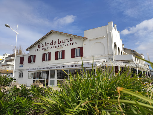 Le Clair de Lune est à la fois un restaurant