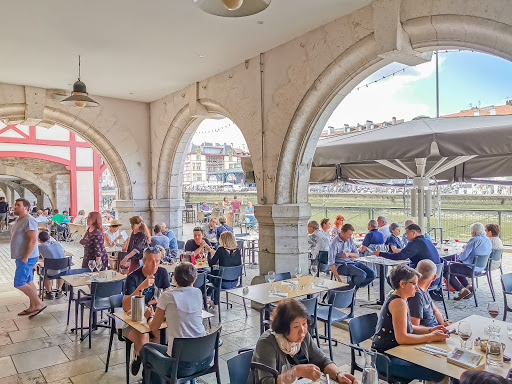 Le Restaurant La Grange à Bayonne vous accueille chaleureusement pour vous faire découvrir les spécialités basque et régionales.