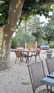 Venez découvrir notre restaurant bistronomique Côté Vignes by Coco à Beaumes-de-Venise dans le Vaucluse. Notre personnel vous assure des menus authentiques