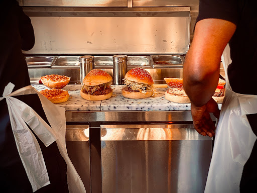 Bienvenue sur le site de Jacob Meatpacker - Hamburgers cachers à Paris 17ème et Boulogne-Billancourt