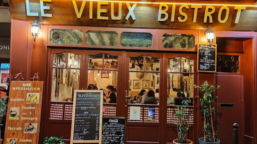 Le Vieux Bistrot est synonyme de cuisine 100% maison avec des produits de saison frais. C'est un restaurant familial