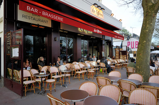 Bienvenue sur le site du restaurant Les Officiers à Vincennes (94) en face du château de Vincennes.