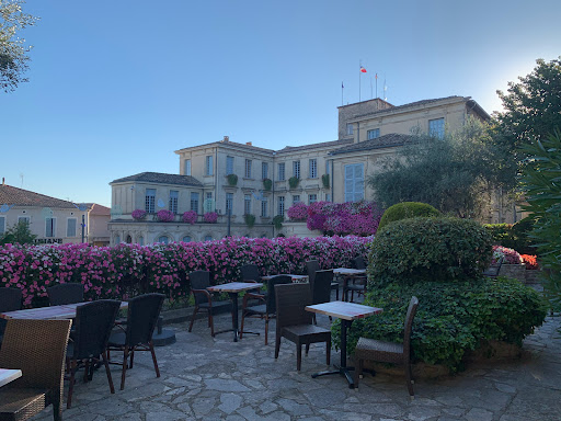 Crêperie du Château dans le Vaucluse – Nous vous suggérons un large choix de plats faits maison. Dégustez nos galettes