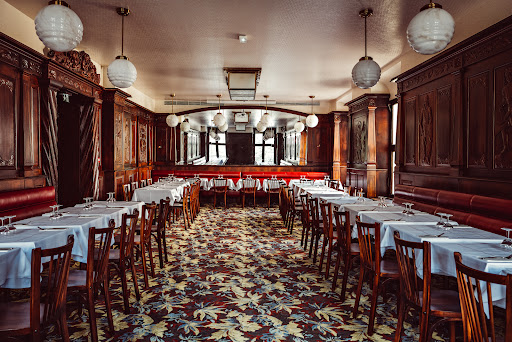 Régalez vous au Bouillon République du 3ème arrondissement de Paris. Place au bon