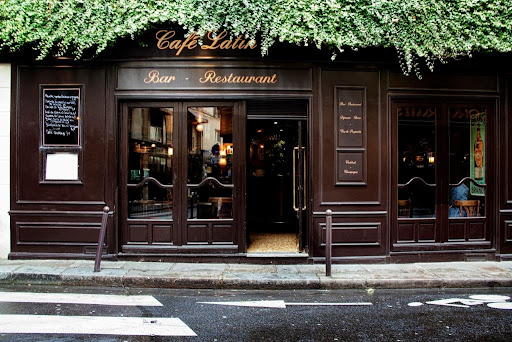 Welcome to the Café Latin bar restaurant ideally located in the Latin Quarter near Saint Michel and Odeon. A perfect place to eat lunch