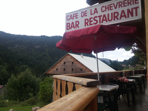 SPECIALITES SAVOYARDES-LA CHEVRERIE-FONDUE