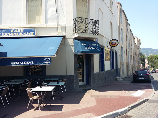 Restaurant le Phoenix Saint Chamond - Venez découvrir notre carte ainsi que nos menus. Sur place ou à emporter venez goûter nos plats faits maison. Vous pouvez également venir boire un verre à l'intérieur ou sur notre terrasse.