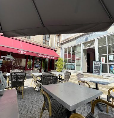 Restaurant à Épinal offrant une cuisine traditionnelle et de saison. Plats savoureux préparés avec des ingrédients frais.