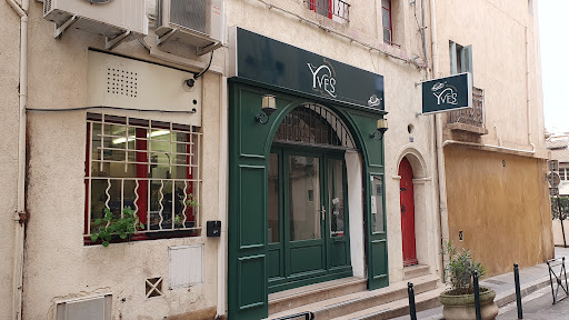 Yves restaurant