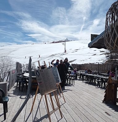 Bar Restaurant d'altitude LE BUDDHA SKI situé sur les pistes de la station du Corbier (73300)