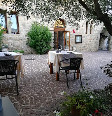 Notre hôtel restaurant vous accueille à Vinezac