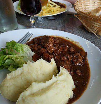 Le Castillo vous accueille dans son restaurant