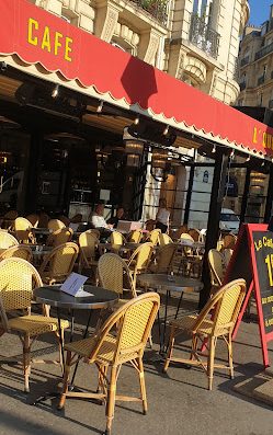 Le restaurant L'Oustal vous accueille dans le 15ème arrondissement de Paris en région Ile-de-France et vous propose une cuisine traditionnelle avec de la viande bovine Aubrac