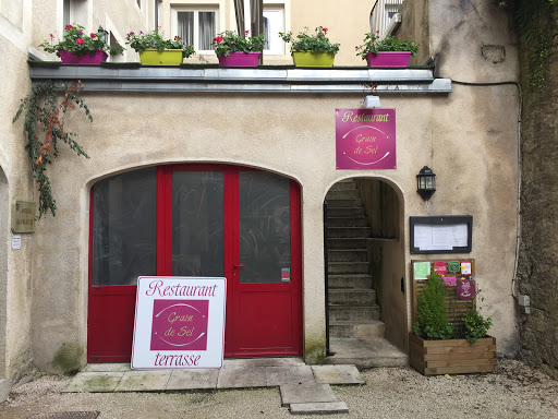 Restaurant à Dole(39) - Grain de Sel. Le chef Aurélien Moutarlier vous propose une cuisine gastronomique abordable avec des produits locaux de saison.