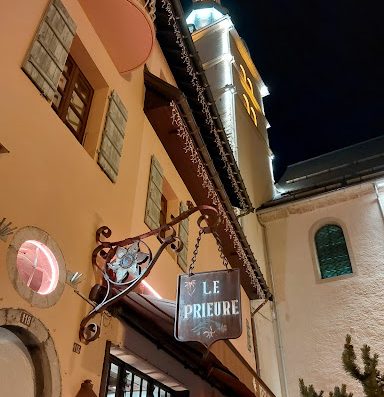 Discover the restaurant Le Prieuré in Megève