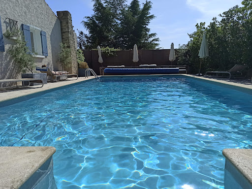 Vaucluse ✓ Restaurant Gastronomique ✓ Terrasse ✓ Piscine Chauffée ✓ Massage & Jardin